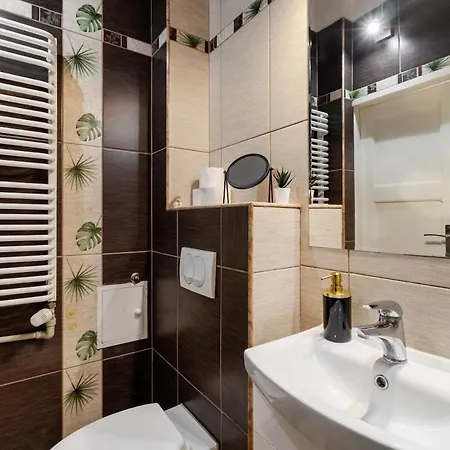 - Great Location- Stays-f14